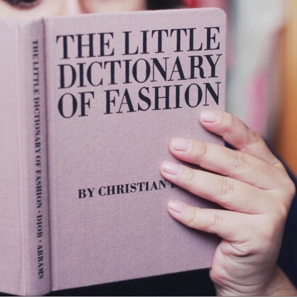 CHANEL Fashion Book Set in Pink and Black - Picture 6 of 6